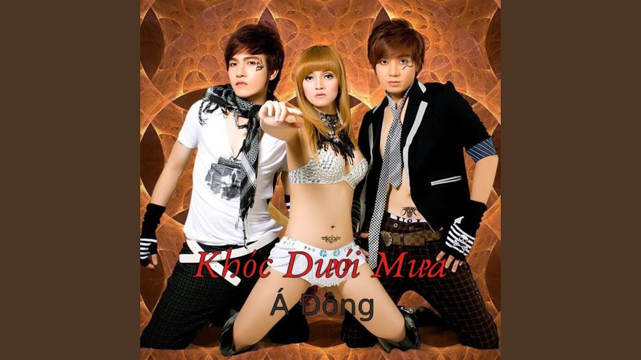 Khóc Dưới Trăng