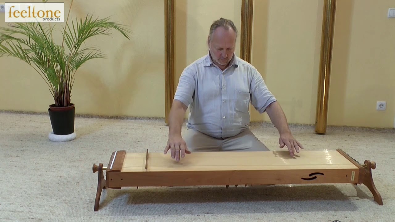 Das feeltone Concert Monochord MO-46GK mit Koto und Tambura mit 46 Saiten