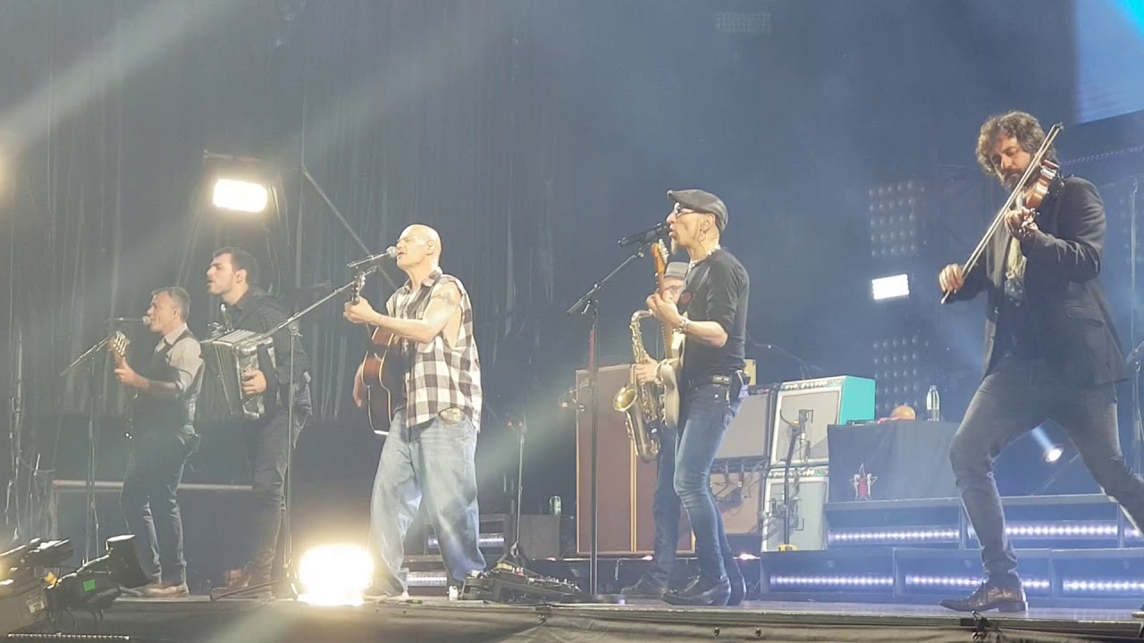 Fito & Fitipaldis feat CIFU | Whisky Barato | Valladolid 18 Mayo 2018