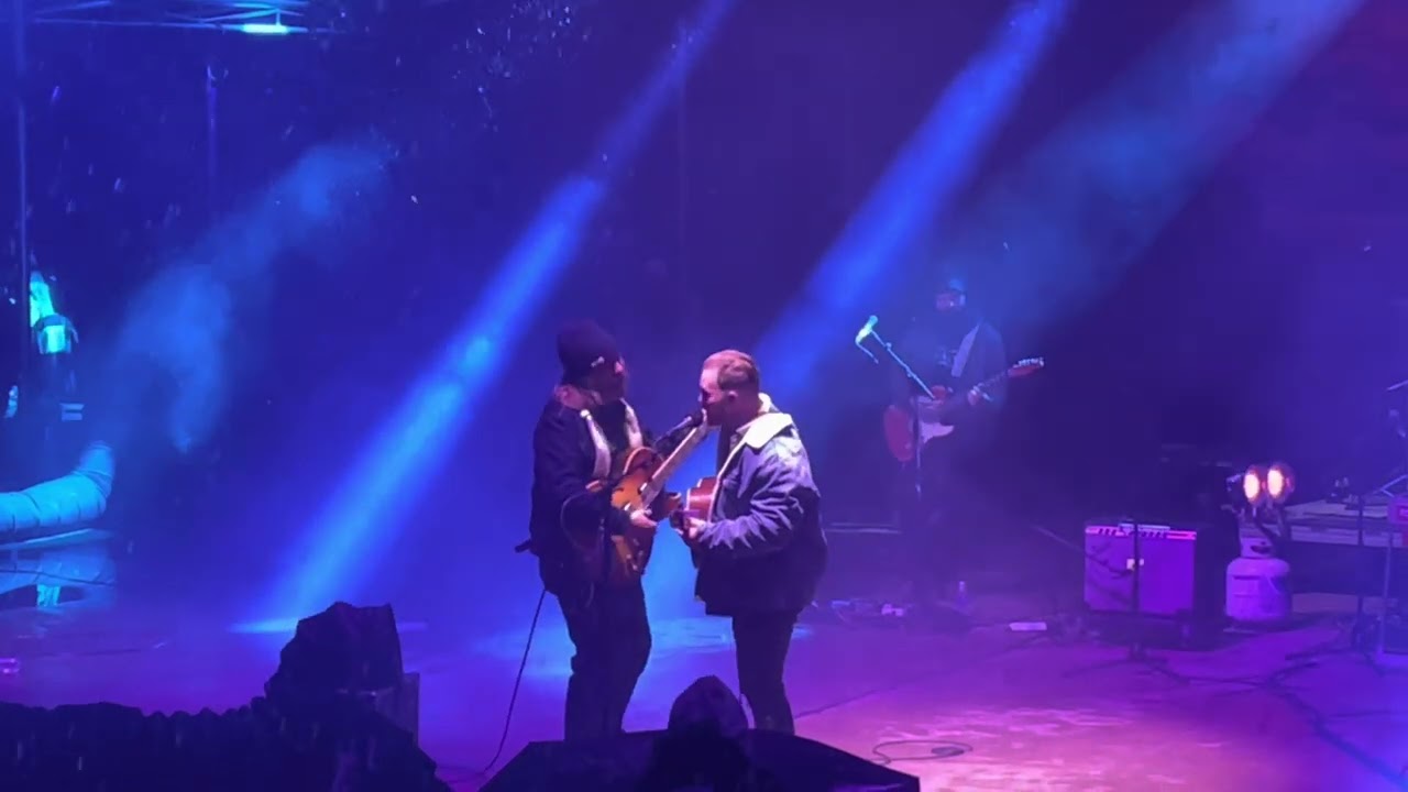 Zach Bryan, Red Rocks, Billy Stay