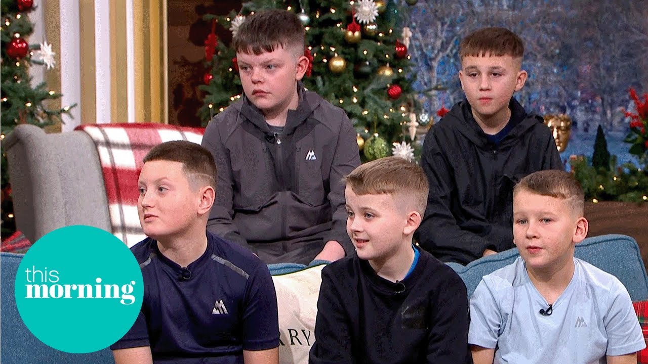 The Carol Singing Scottish Schoolboys Spreading Festive Cheer | This Morning