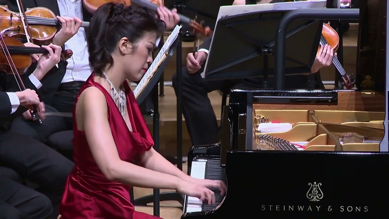 Rachmaninov : Concerto for Piano and Orchestra no.3 in D minor , op.30 /  Gwhyneth Chen