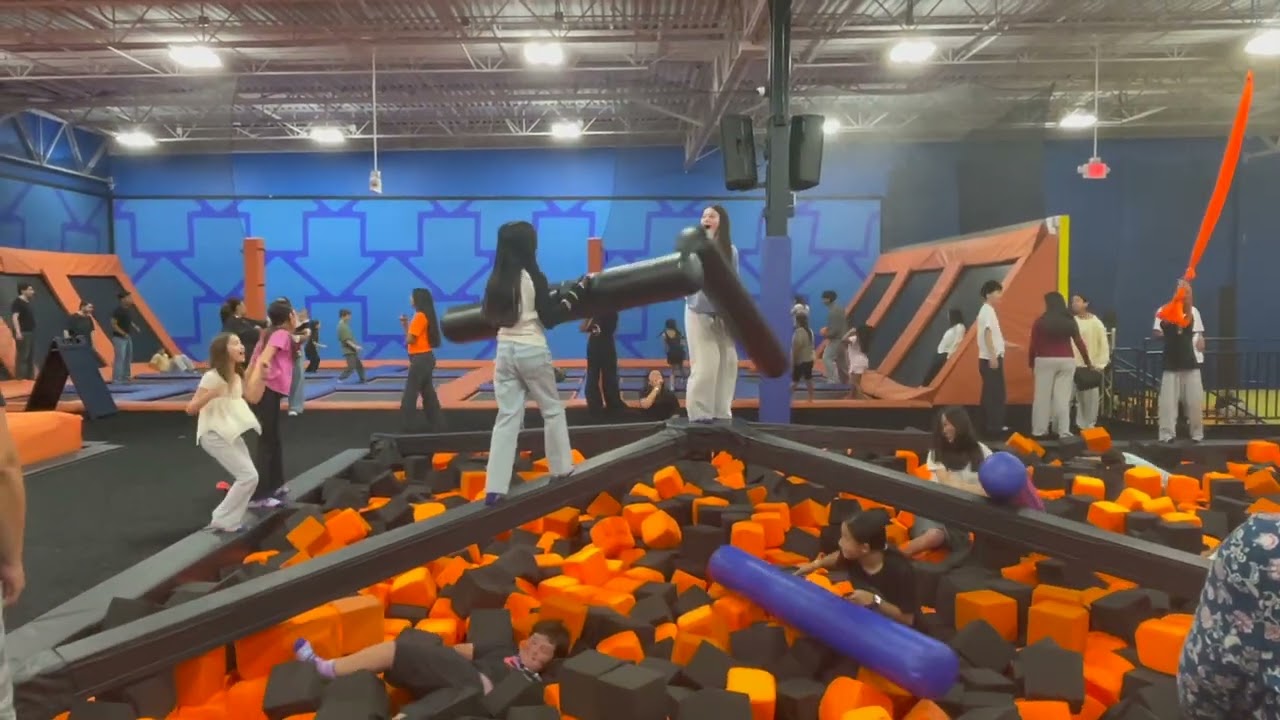 11th Birthday Celebration Vlog 🎉 Lunch, Trampoline Park & Cake Surprise