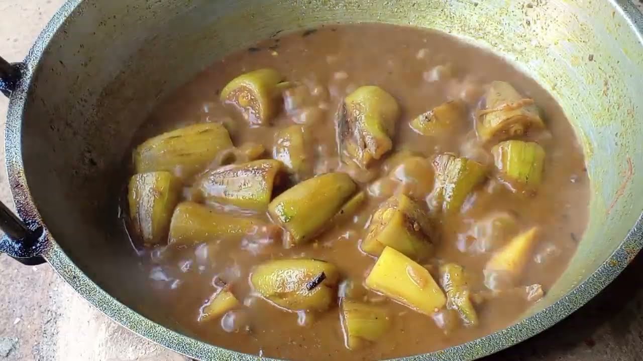 অরধো কাঁটা পটল পছতো। আমার মতো করে রান্না করলে আঙ্গুল চেটেপুটে খাবেন ইনশাআল্লাহ।