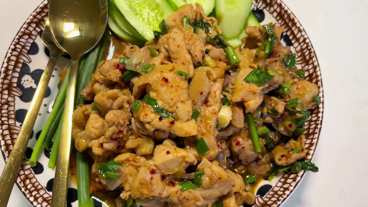 ลาบไก่ผัด ปรุงแบบลาบแต่เอาไปผัดเฉย #ลาบ