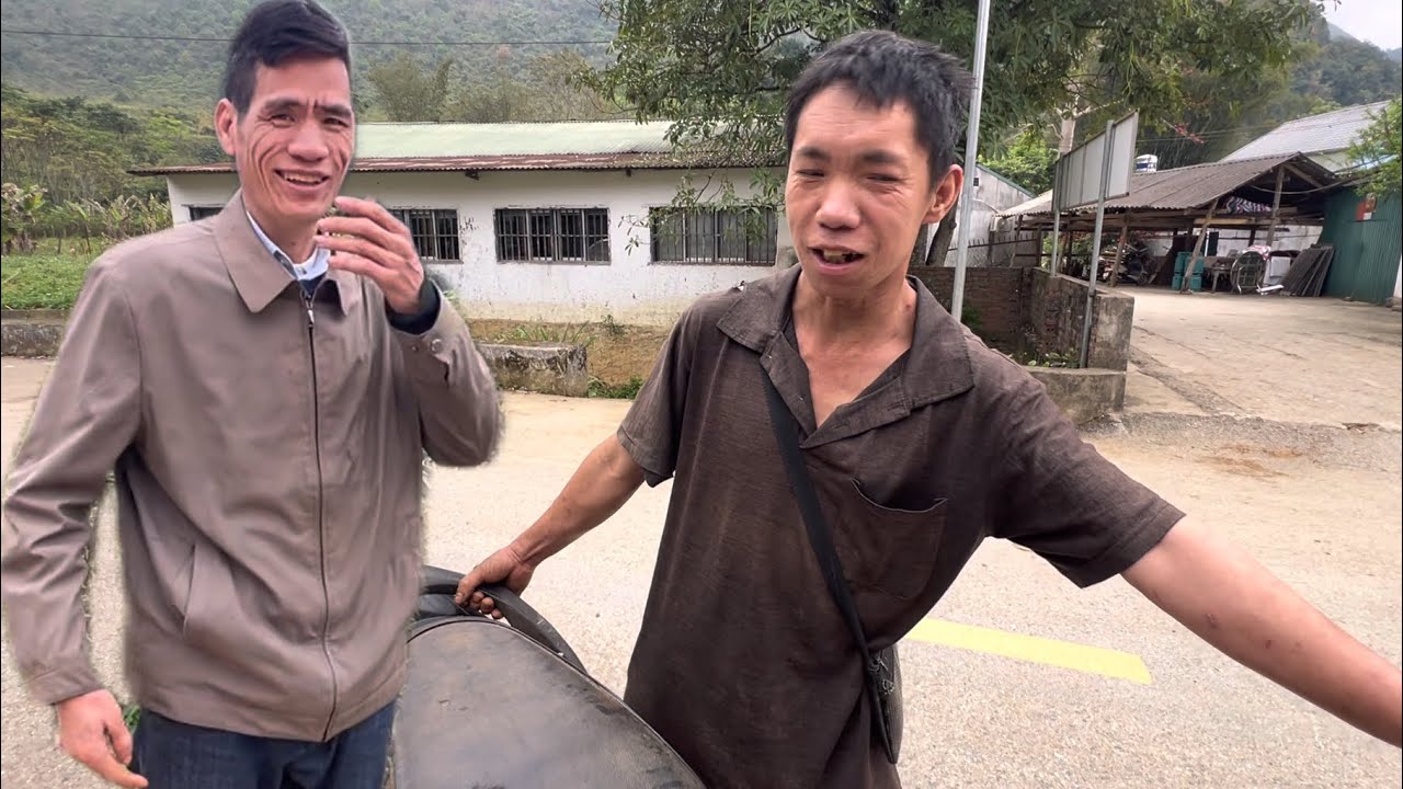 Anh cường vợ bỏ,kiếm ăn qua ngày có mỗi con lợn cũng bị gái lừa mất một nửa..!