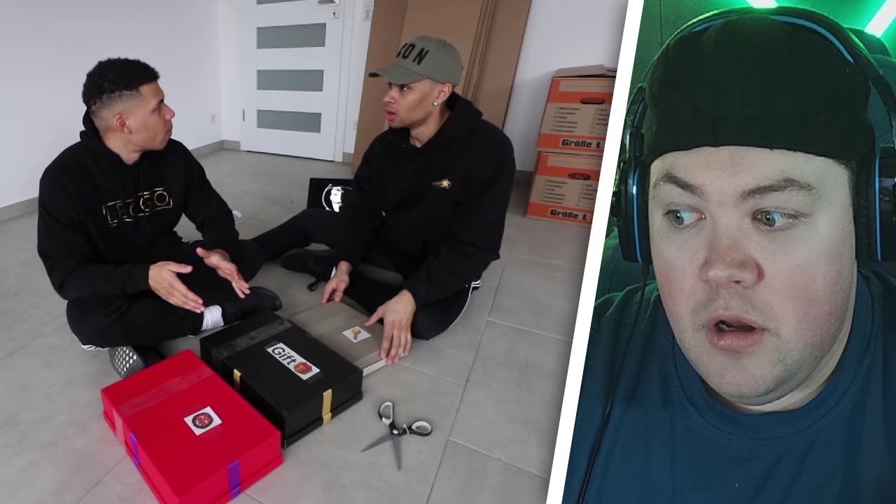 WÄHLE NICHT DAS FALSCHE GESCHENK VOM GAME MASTER !!! | Kelvin und Marvin | REAKTION