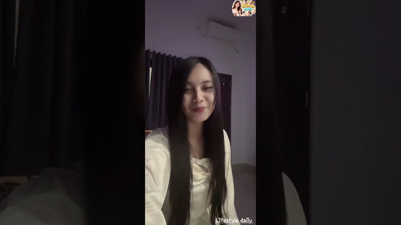 Lifestyle daily: sedang curhat cewek ini guys