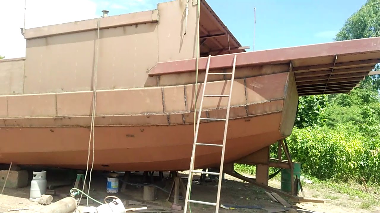 Bán ghe sắt 130 tấn. Máy Yanmar 6HA 350hp. ĐC: Mỹ An Hưng A, Lấp Vò, Đồng Tháp. Dt 0918778812