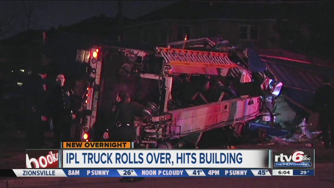 IPL truck crashes into market