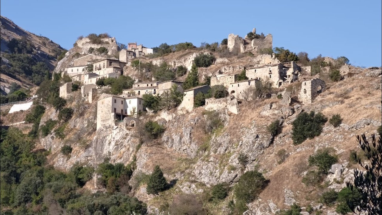 Pescosansonesco Vecchio ( ABRUZZO, ITALIA )