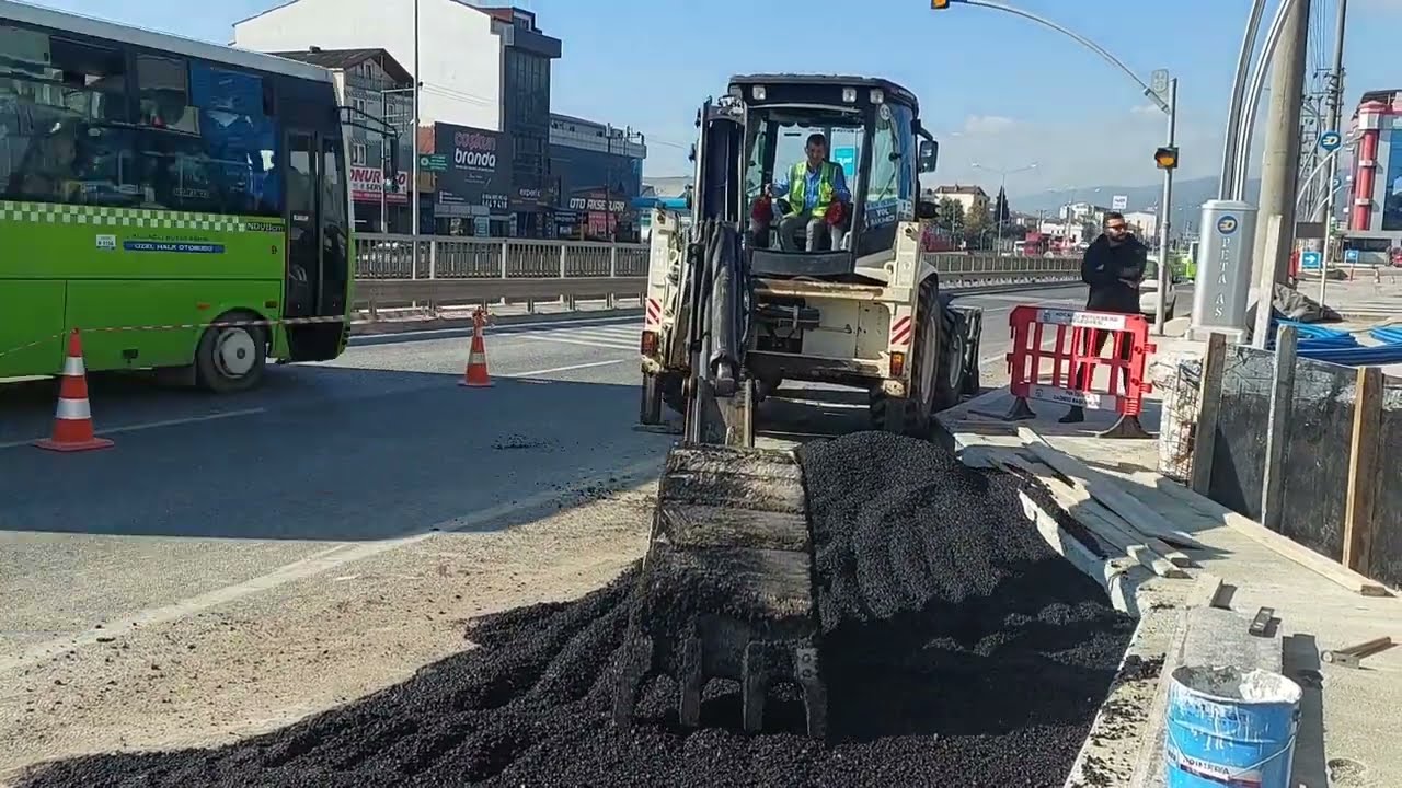 Hidromek HMK 102B Beko Loder Asfalt Serimi Yapıyor