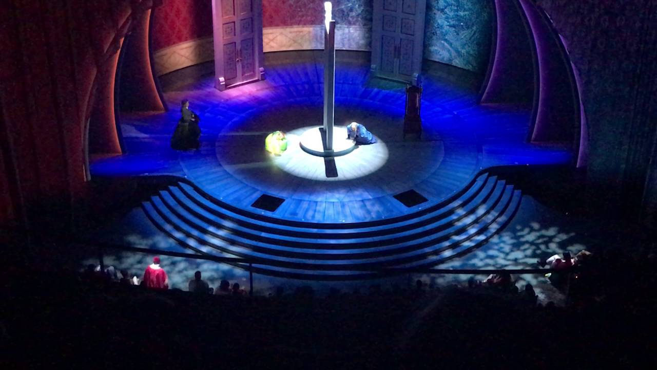 Frozen - Live at the Hyperion - Disneyland