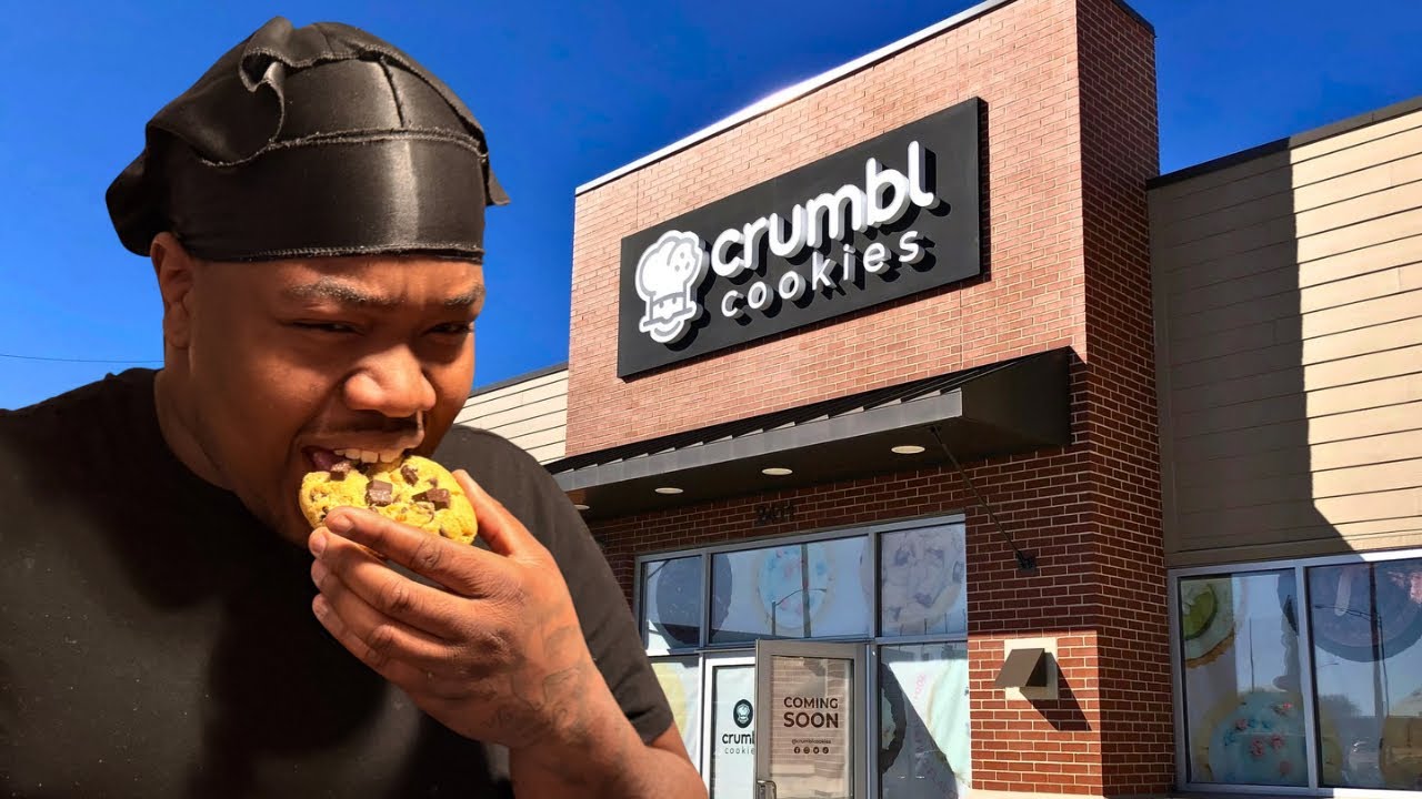 I Finally Tried Crumbl Cookie… Crumbl Cookie Review
