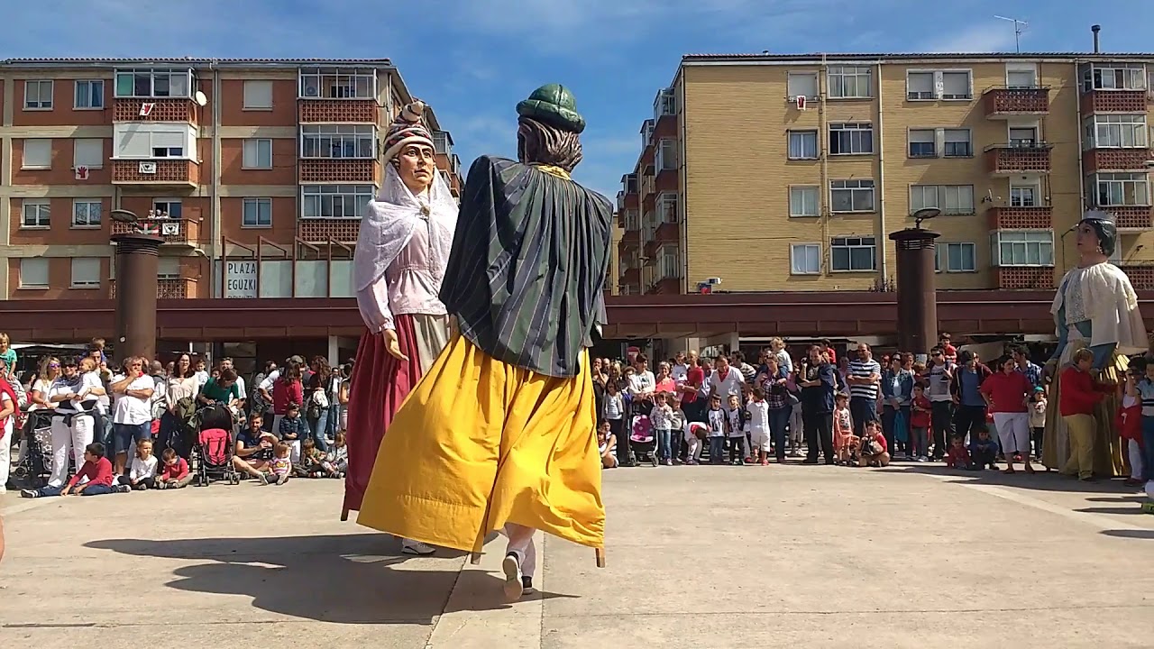 Gigantes de Etxauri - Vals (en Berriozar)