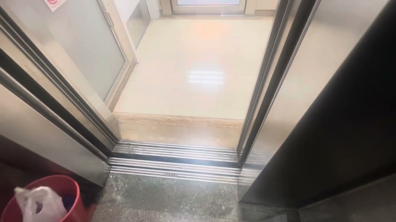 Vintage 1982 OTIS Autotronic square touch sensitive elevator in Hong Kong (reupload)