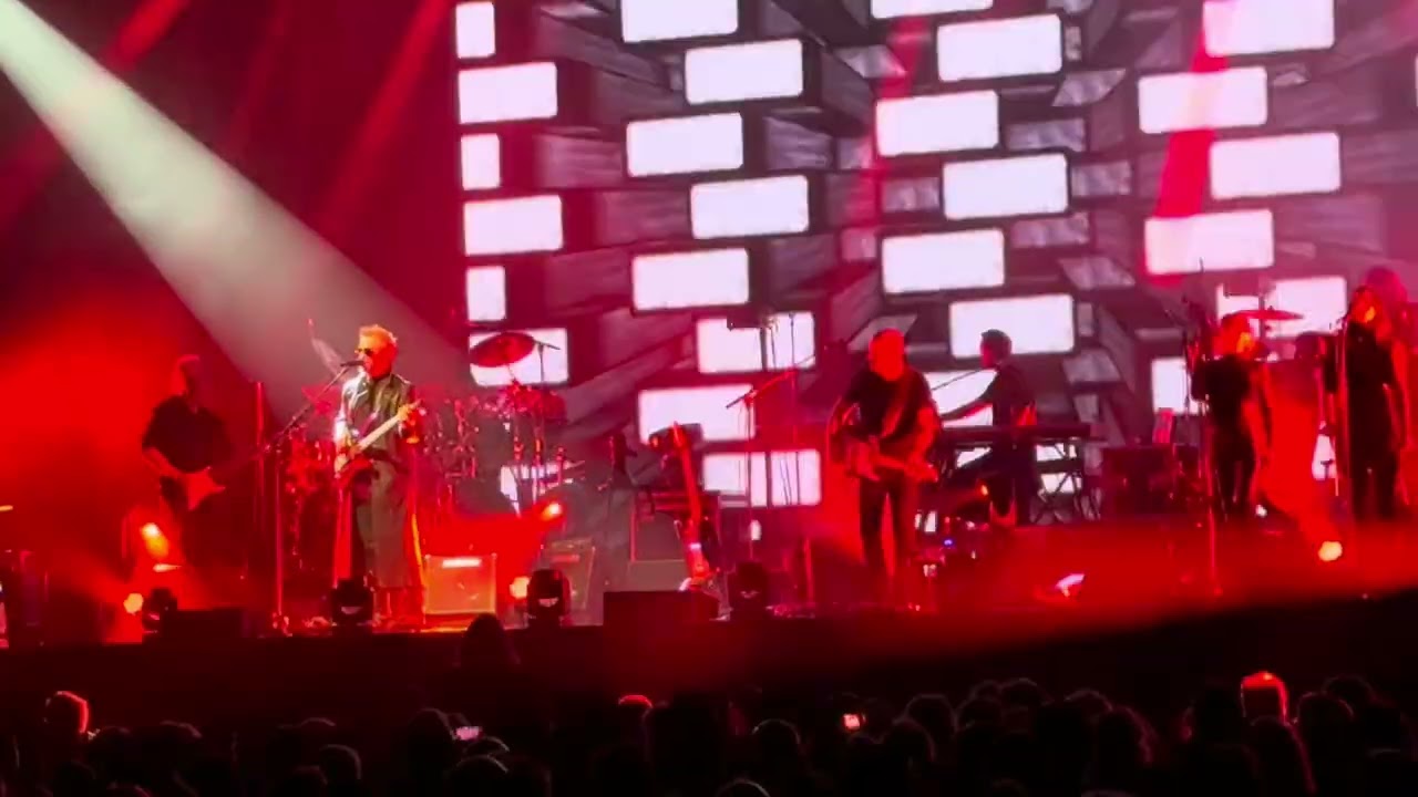 “In The Flesh”/“Run Like Hell” - Brit Floyd (Pink Floyd covers)
