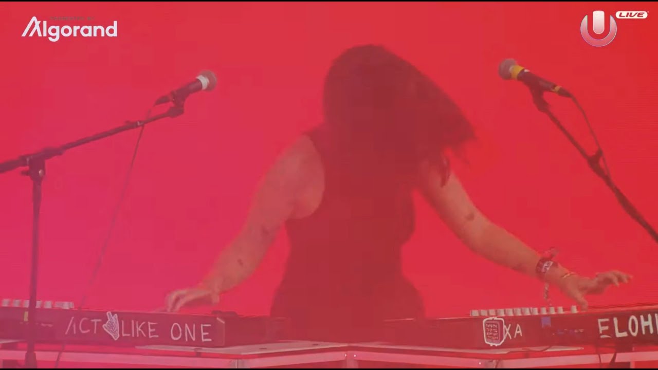 Elohim - Performing live at Ultra Music Festival 03.27.2022