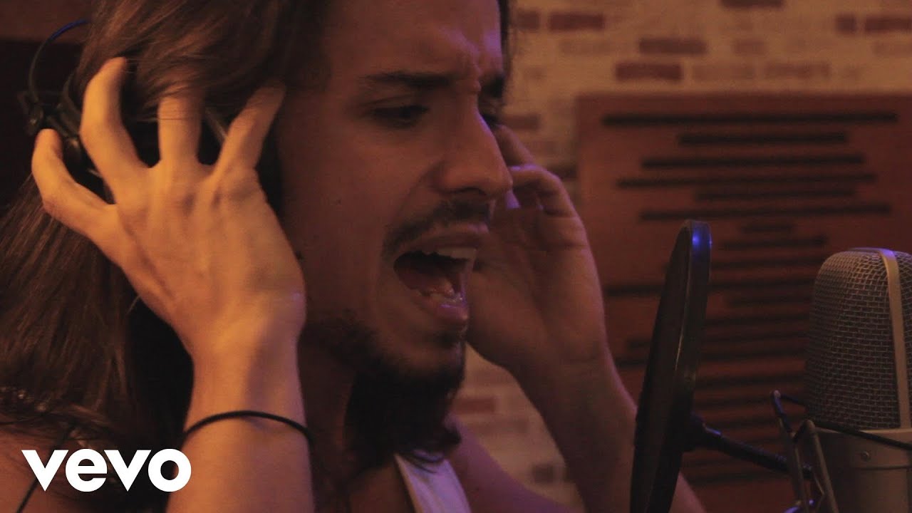 Beni Falcone - Quase Nada (Webclipe)