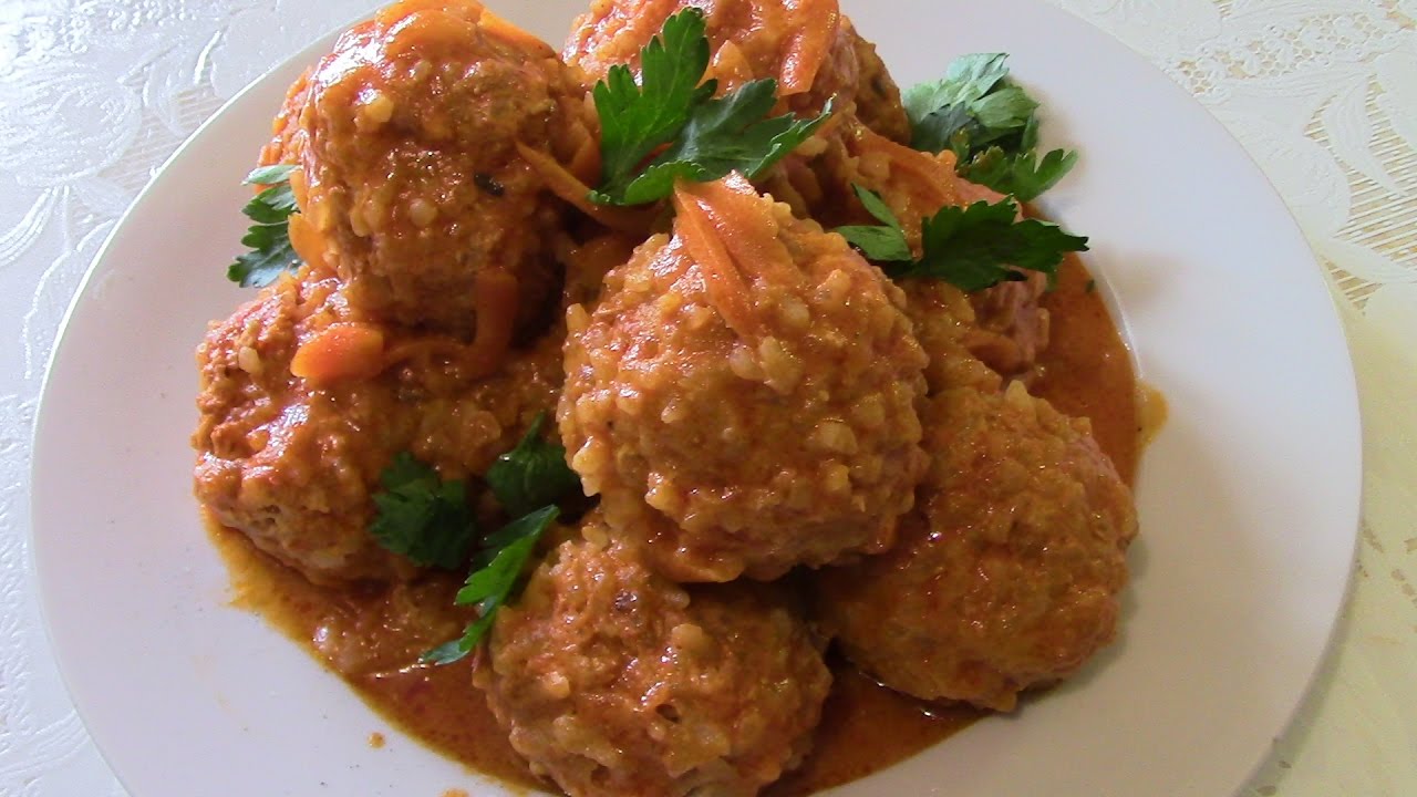 Мясные ёжики. Вкусные и нежные тефтели с рисом в соусе.