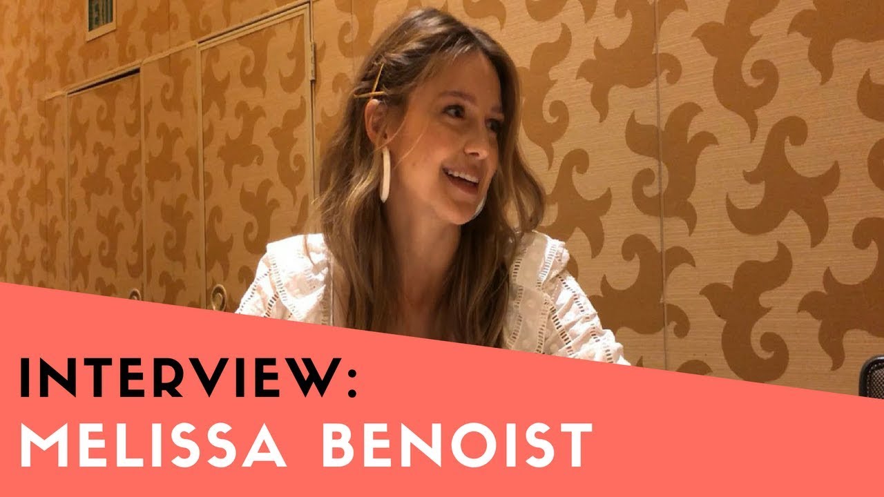 COMIC CON 2018 | Melissa Benoist Teases Nurture Vs. Nature with 'Red' Kara