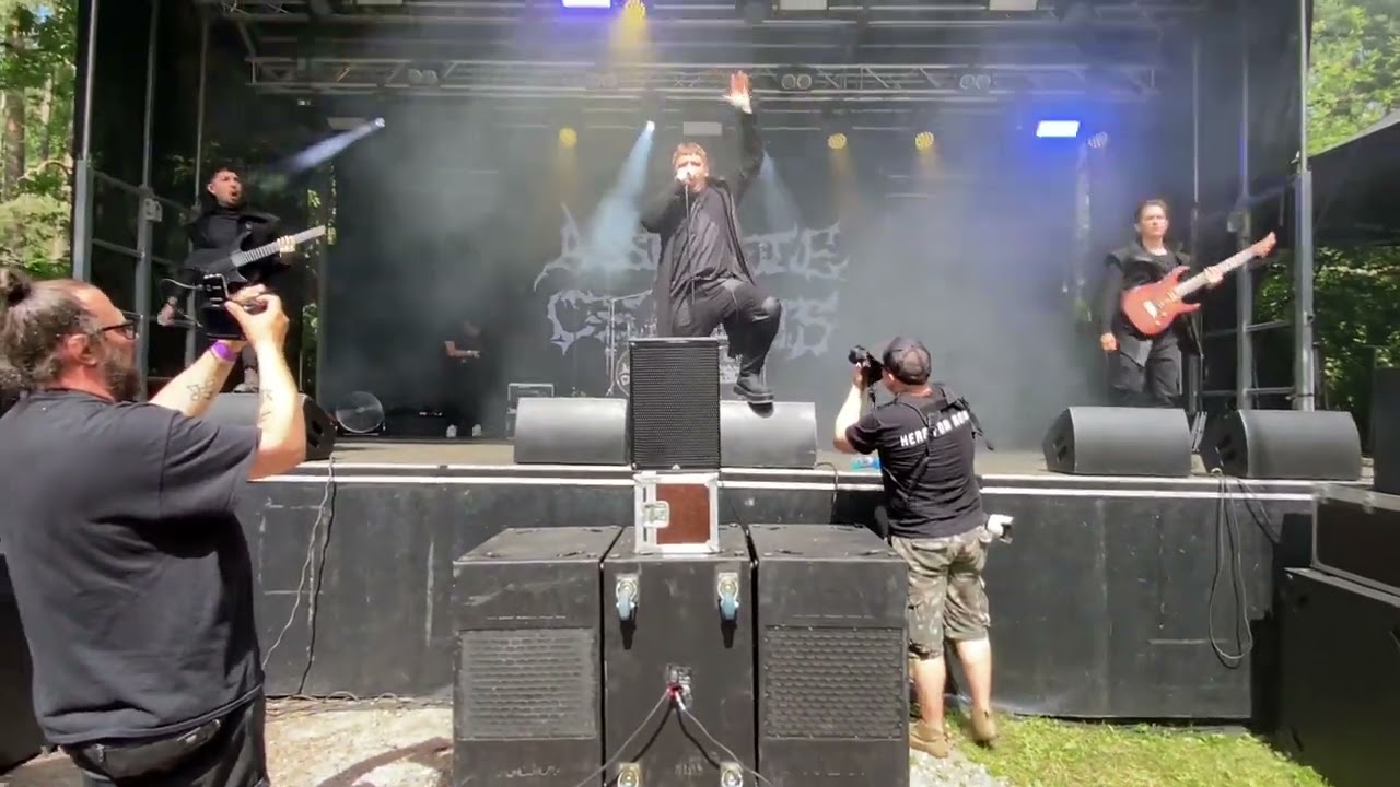 Assemble The Chariots - God Particles (Metallivuori 13.7.2024 Turku)
