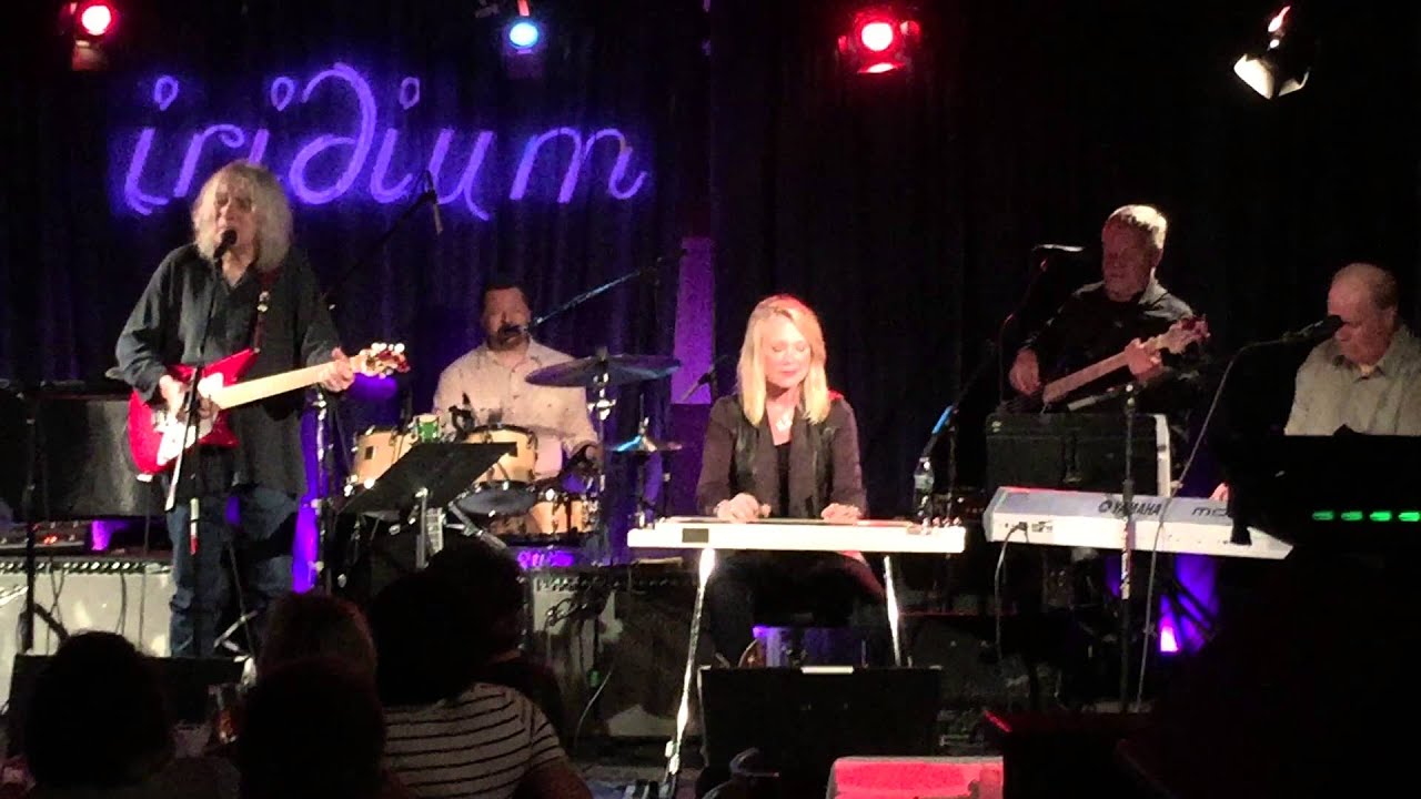 Albert Lee & Cindy Cashdollar - No One Can Make My Sunshine Smile - Iridium, NYC - 8.18.15