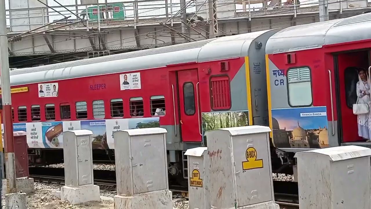 Arrival & Departure Kanpur Central High Speed Train Howrah Delhi Route