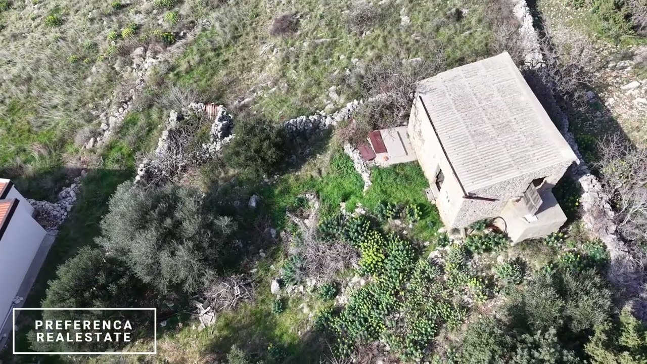 Kolan - građevinsko zemljište 381m2