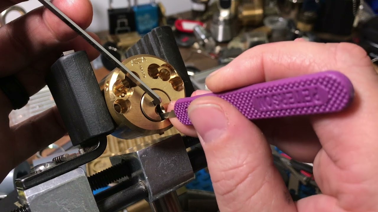 [250] ASSA Twin Combi (Gin Drivers) Picked and Gutted