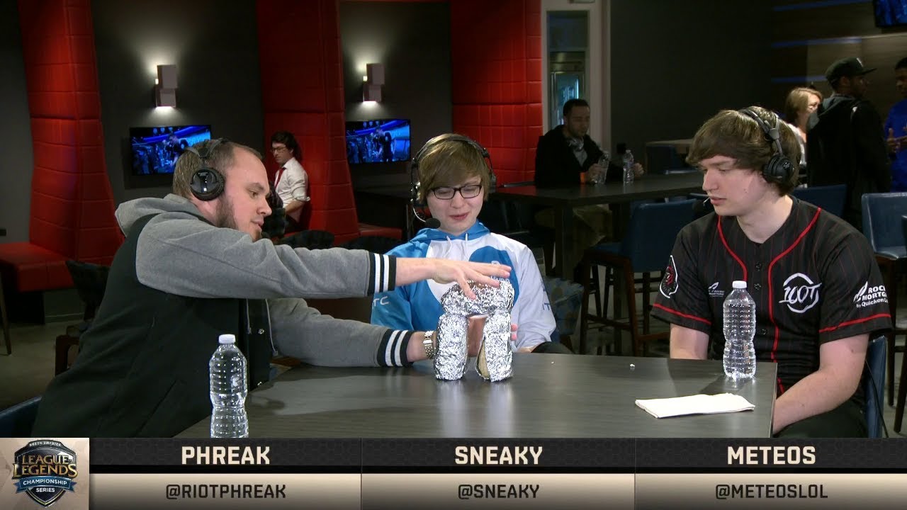 NA LCS Lounge with Sneaky, Meteos, & Phreak Highlights (ft. Doublelift & Nadeshot)