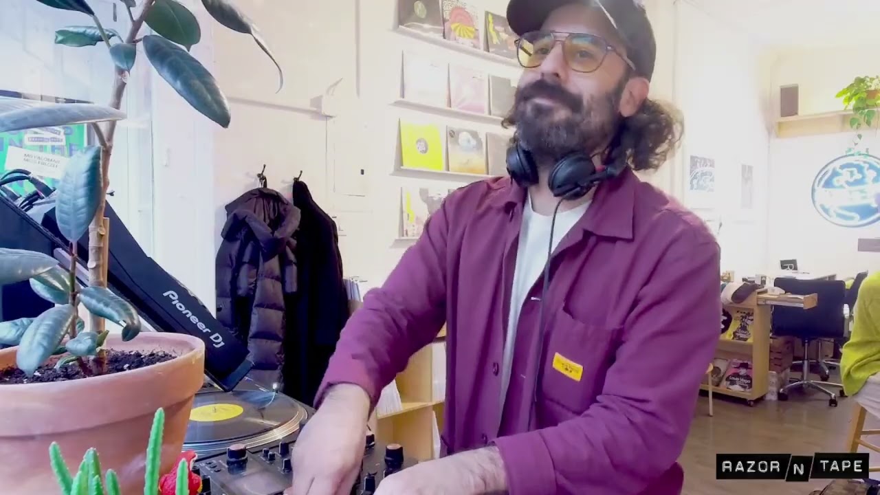 Mr Palomar & Miss Frizzle - In The Shop