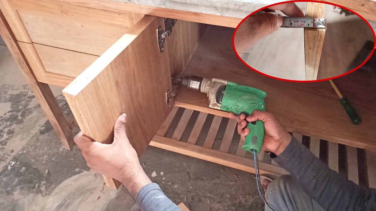 सवा इंच मोटे पल्ले में Auto Hinges कैसे लगाते ? how to fit cabinet hinges 8°on 32mm thick door