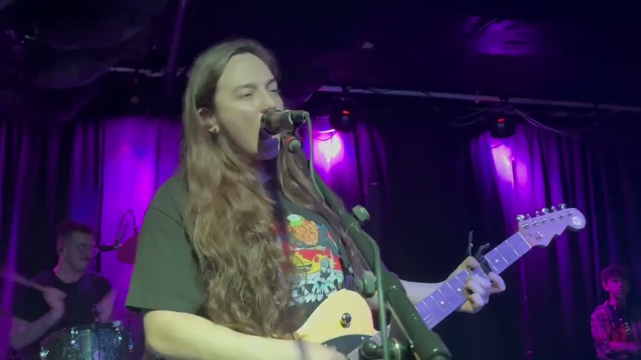 Sincere Engineer Perform &ldquo;Corn Dog Sonnet No. 7&rdquo; At Rumba Cafe