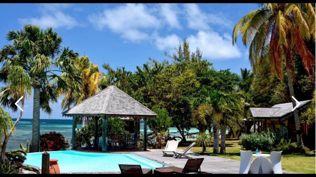 Unique Villa Martinique les pieds dans l'eau piscine ponton privée