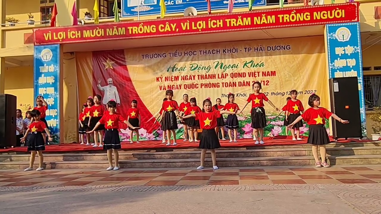 trường tiểu học thạch khôi.