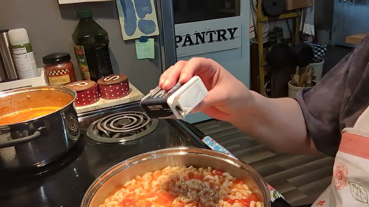 Macaroni and Tomatoes