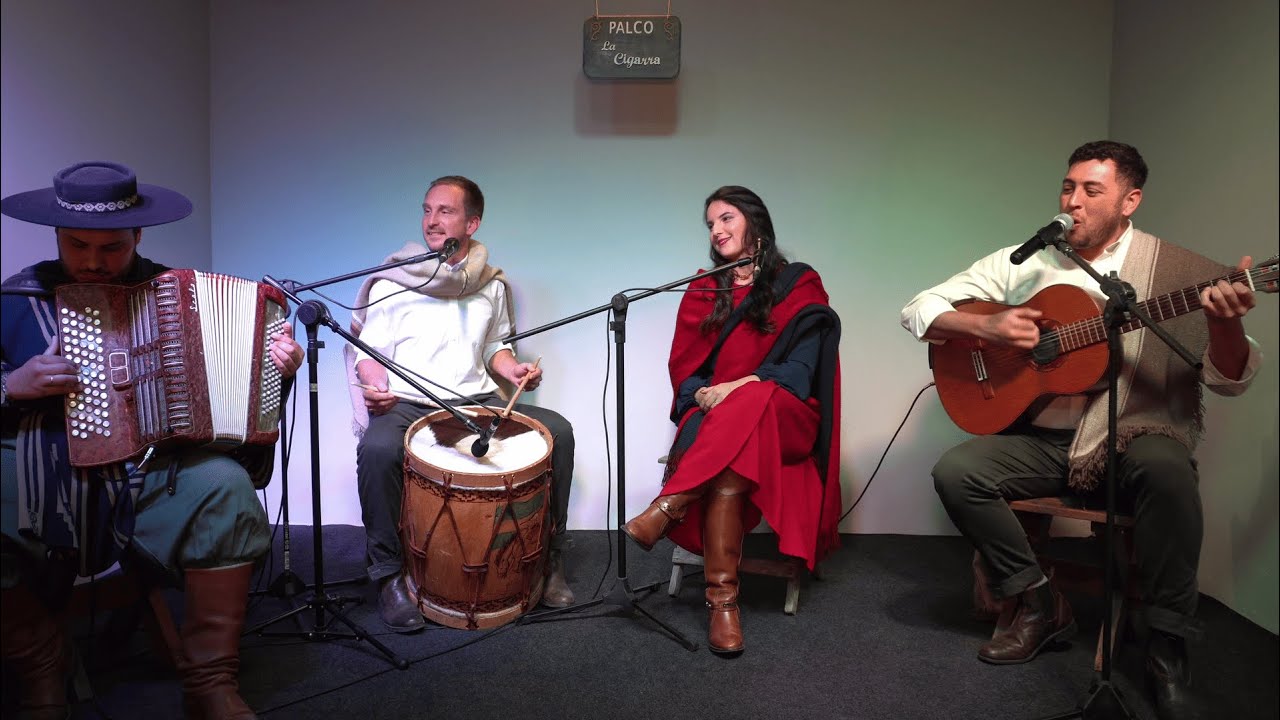 PUERTO TIROL - Nicole Carrion y SinFronteras Duo [Palco La Cigarra]