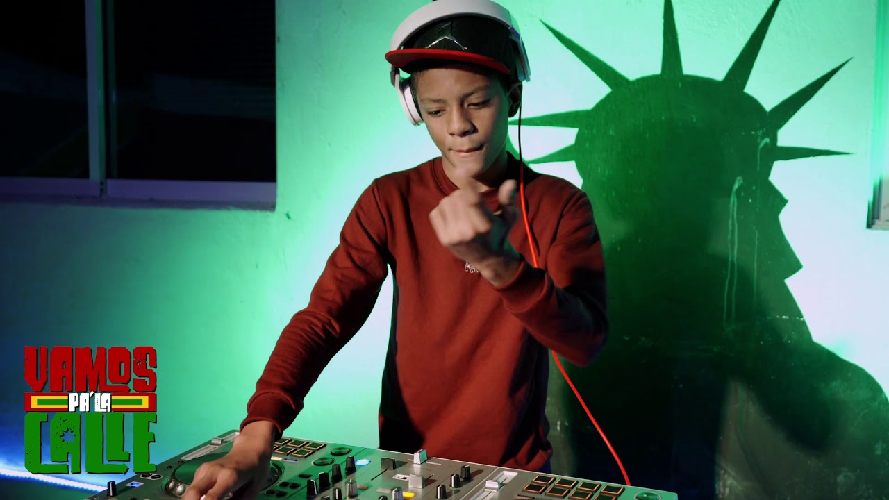 Dj MATERIA GRIS JOVEN Y TALENTOSO