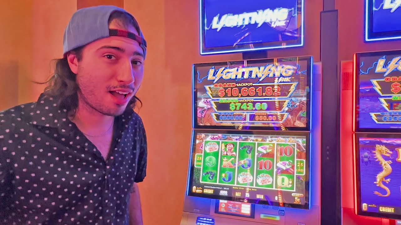 I Played a $10,661 Slot Machine At Santa Fe Station Las Vegas.