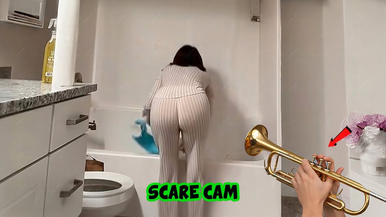 BEST SCARE CAM Priceless Reactions 2026😈#334 | Funny Scare Cam 🤣| Jump Scare 😂| CoCo Scare Cam |