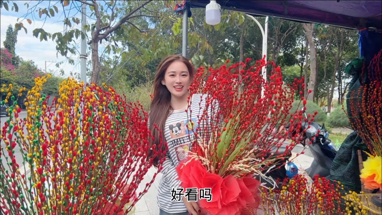 出门买货遇到爱笑老板，回家又见笑容满面的妈妈，今天真的被快乐包围啦#祝大家新年快乐家和万事兴😂