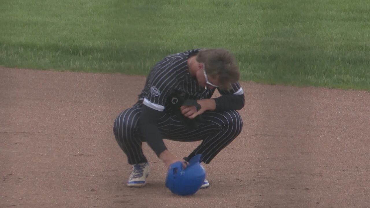 Highlights: Lansing Community College loses a battle in the Super Regional championship