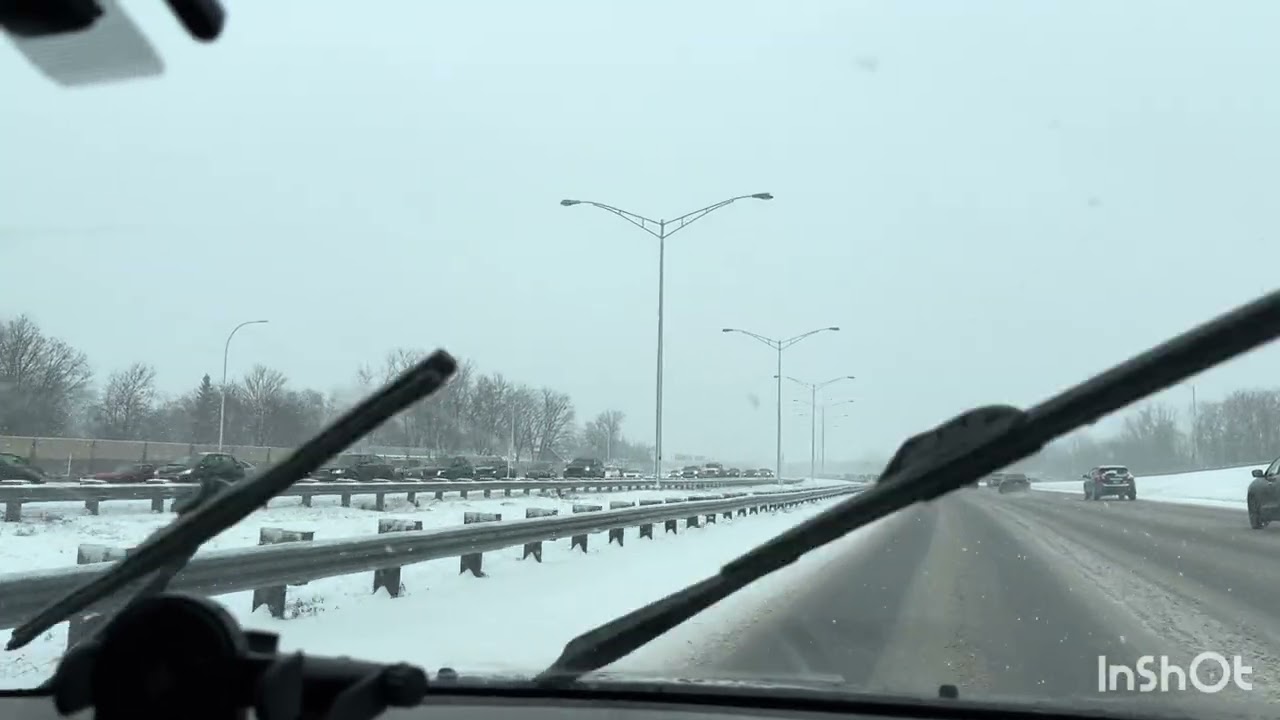 driving tour in snowy weather 