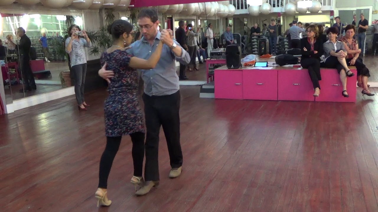 a - Pablo Agudio : Abrazo, Base du tango
