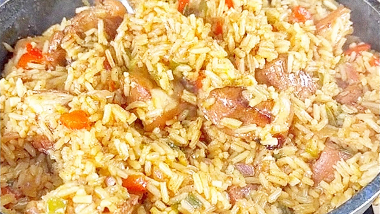 Aprenda a fazer arroz com carne de porco