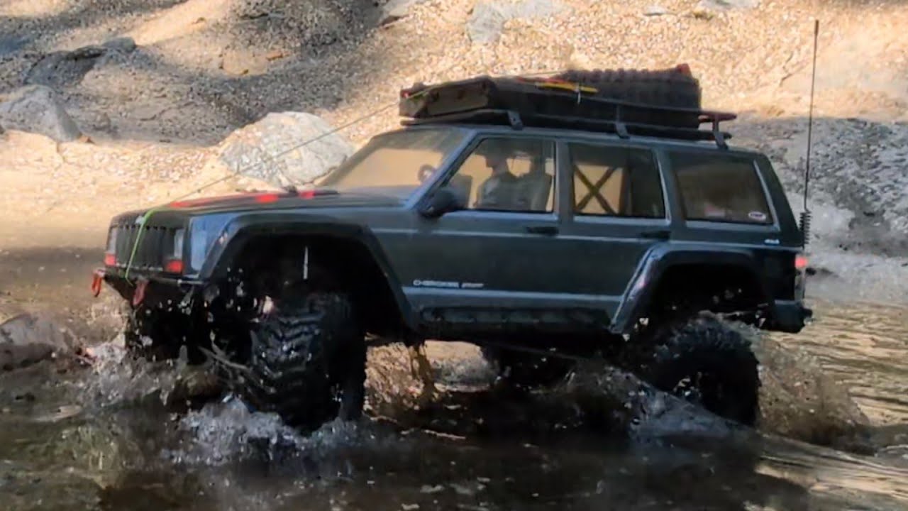 AXIAL SCX10 II Jeep Cherokee URBAN EXPLORATION 