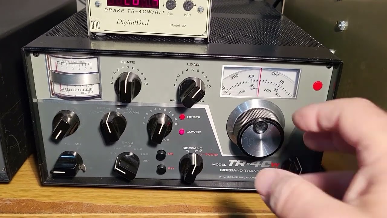 Drake TR-4CW RIT HF Ham Radio Transceiver