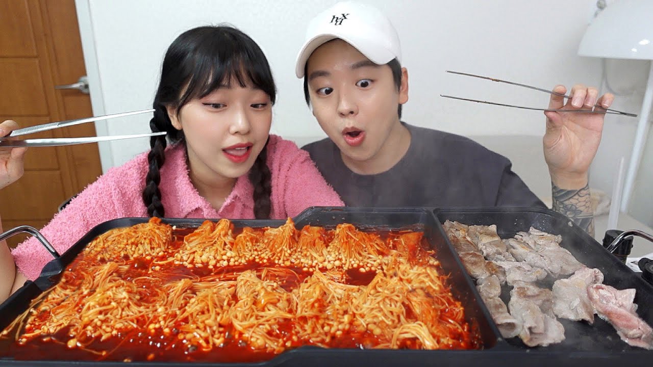 하루종일 굶고 맵단짠 불닭팽이버섯+대패삼겹살 먹방 🔥🐔🍄🥓ㅣMUKBANG