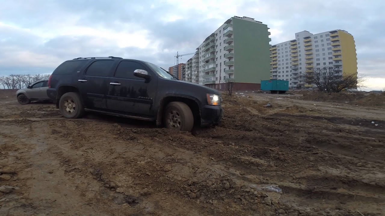 Chevy Tahoe Offroad test